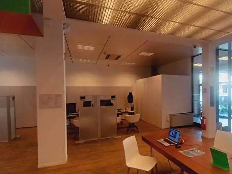 Immagine 15 di Negozio in vendita  in Via Luigi Galvani  7 a Verona