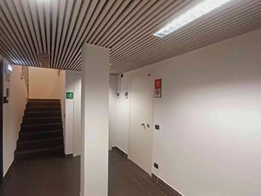 Immagine 23 di Negozio in vendita  in Via Luigi Galvani  7 a Verona