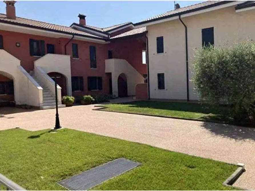 Immagine 6 di Appartamento in vendita  in Via Girelli 23 a Bussolengo