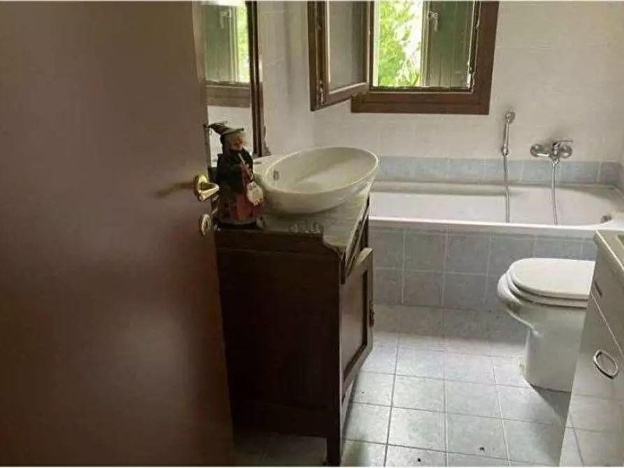 Immagine 26 di Appartamento in vendita  in Via Girelli 23 a Bussolengo