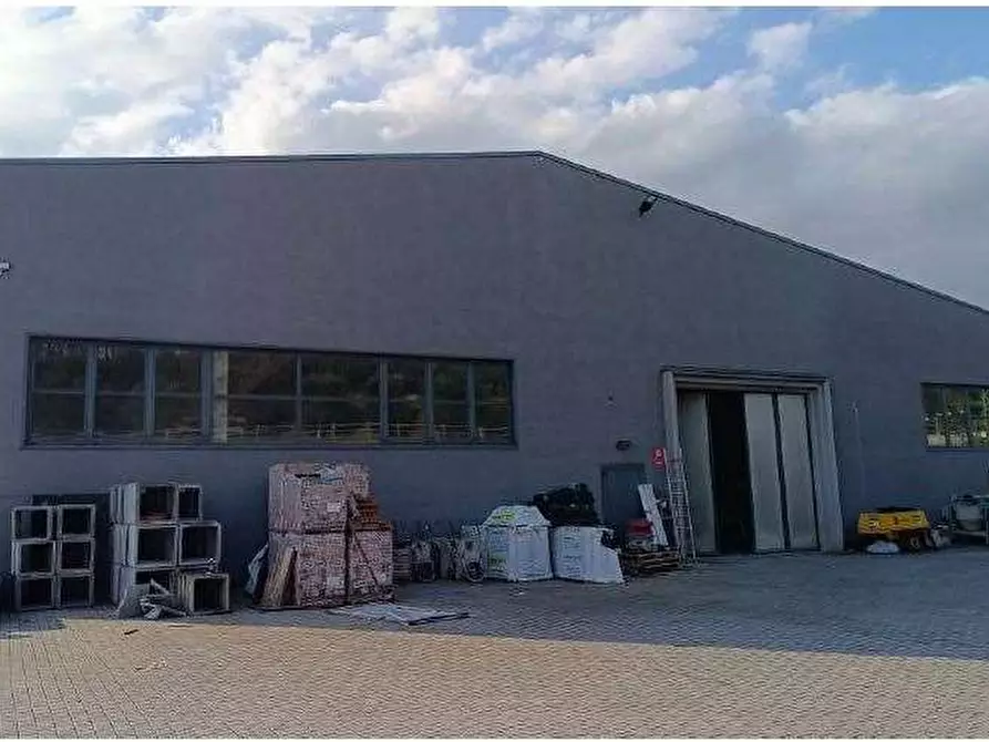 Immagine 7 di Magazzino in vendita  in Via Sacco 4 a Pescantina