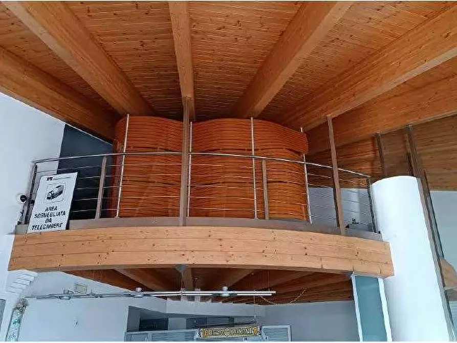 Immagine 14 di Magazzino in vendita  in Via Sacco 4 a Pescantina