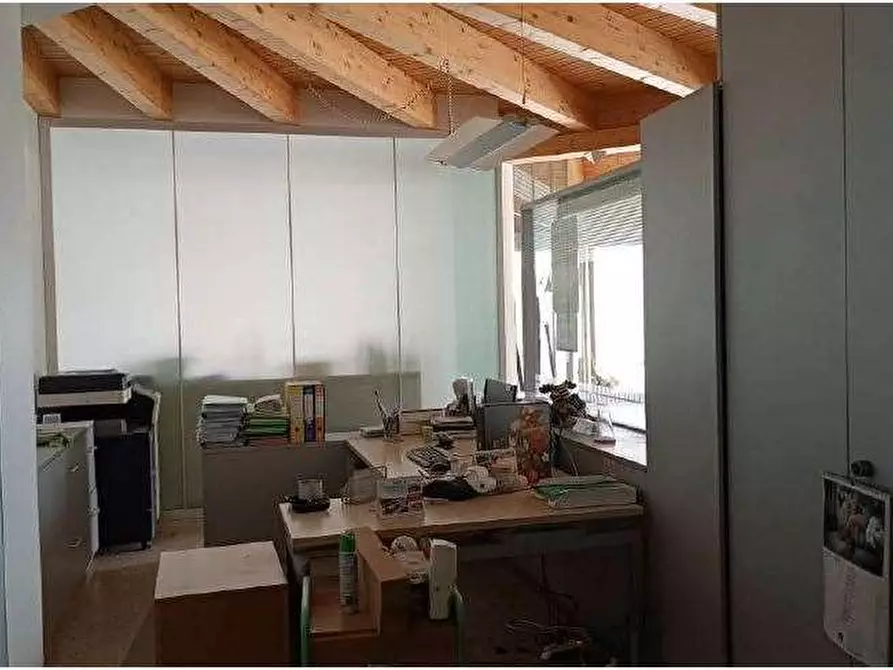Immagine 16 di Magazzino in vendita  in Via Sacco 4 a Pescantina