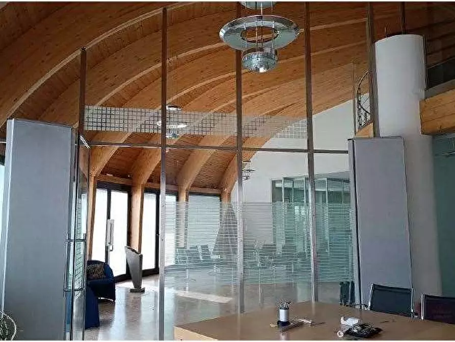 Immagine 17 di Magazzino in vendita  in Via Sacco 4 a Pescantina