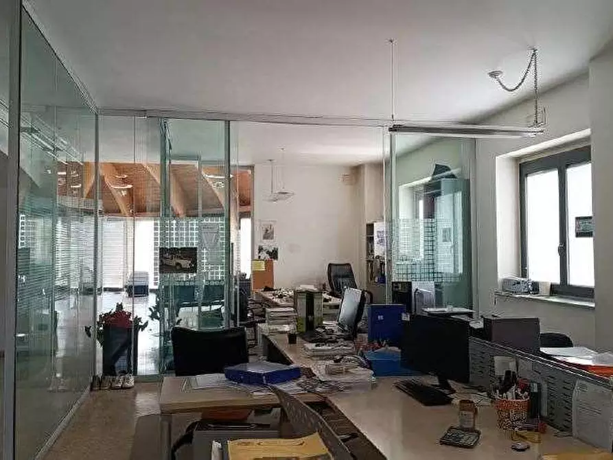 Immagine 24 di Magazzino in vendita  in Via Sacco 4 a Pescantina