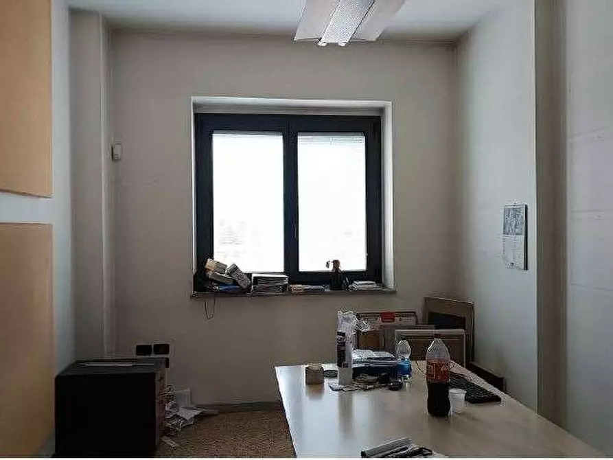 Immagine 26 di Magazzino in vendita  in Via Sacco 4 a Pescantina