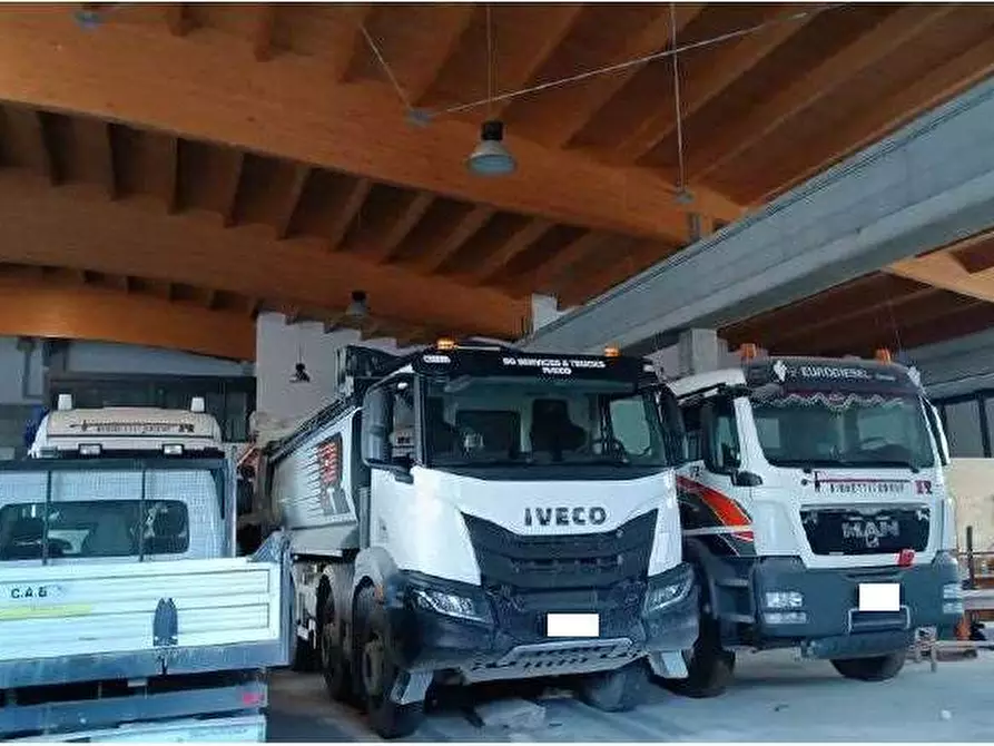 Immagine 52 di Magazzino in vendita  in Via Sacco 4 a Pescantina