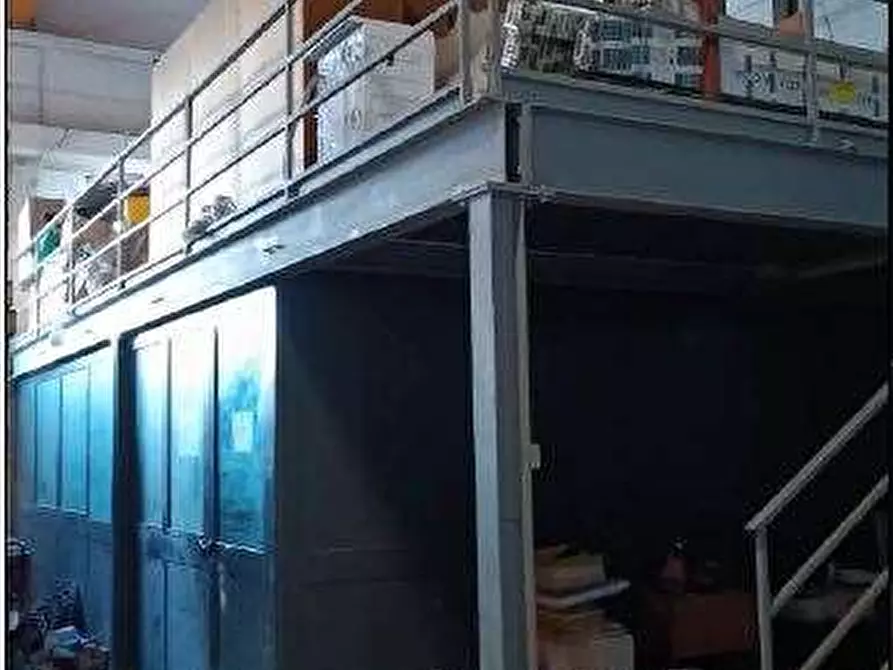 Immagine 63 di Magazzino in vendita  in Via Sacco 4 a Pescantina