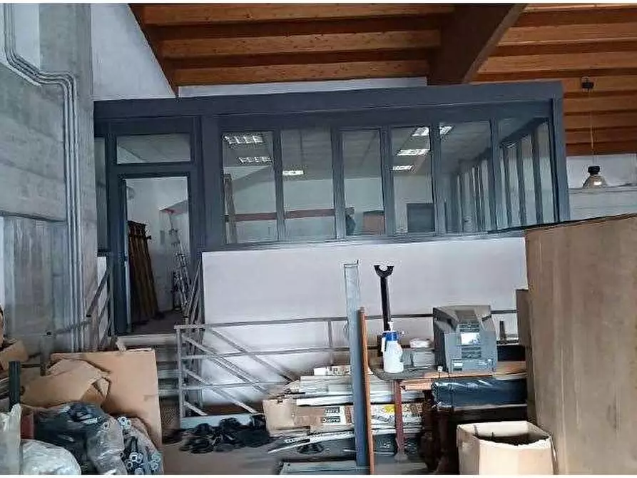 Immagine 68 di Magazzino in vendita  in Via Sacco 4 a Pescantina