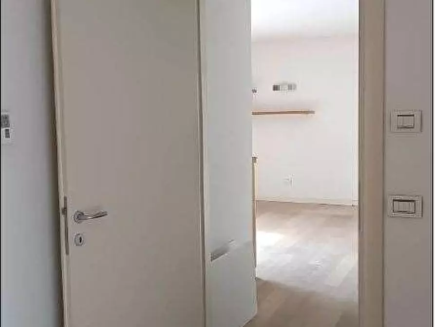 Immagine 92 di Magazzino in vendita  in Via Sacco 4 a Pescantina