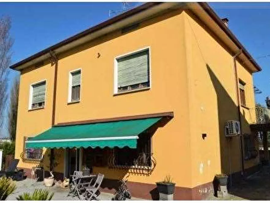 Immagine 3 di Appartamento in vendita  in Via Monsignor Fontana 21 a Isola Della Scala