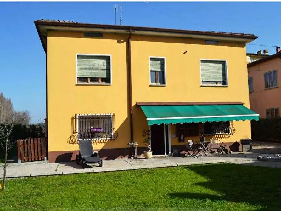 Immagine 1 di Appartamento in vendita  in Via Monsignor Fontana 21 a Isola Della Scala