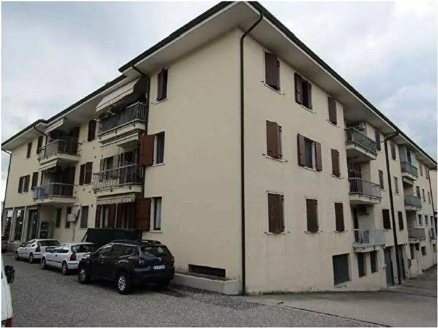Immagine 5 di Appartamento in vendita  in Via Don Giovanni Battista Tessari 12 a Lavagno