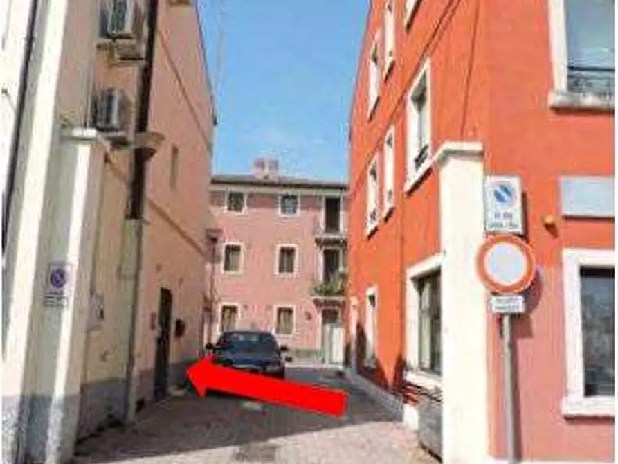 Immagine 2 di Ufficio in vendita  in Piazza A. De Gasperi 32 a San Giovanni Lupatoto