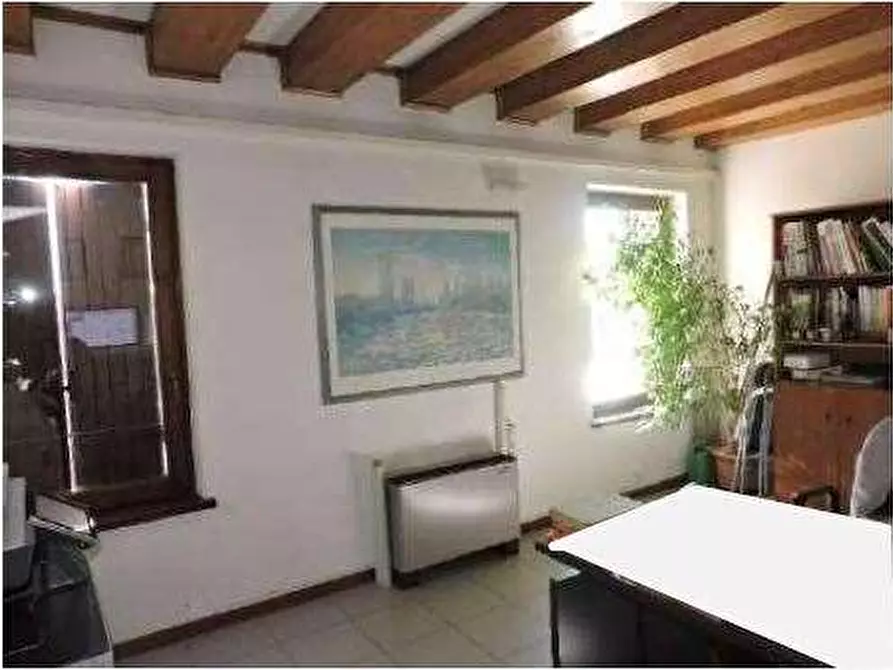Immagine 16 di Ufficio in vendita  in Piazza A. De Gasperi 32 a San Giovanni Lupatoto