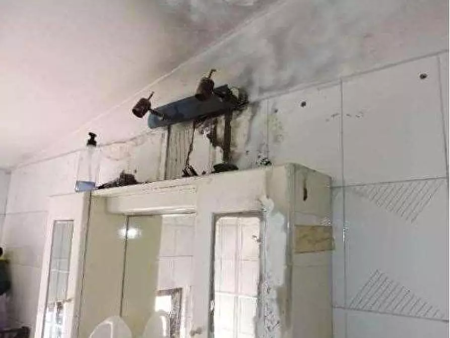 Immagine 37 di Ufficio in vendita  in Piazza A. De Gasperi 32 a San Giovanni Lupatoto