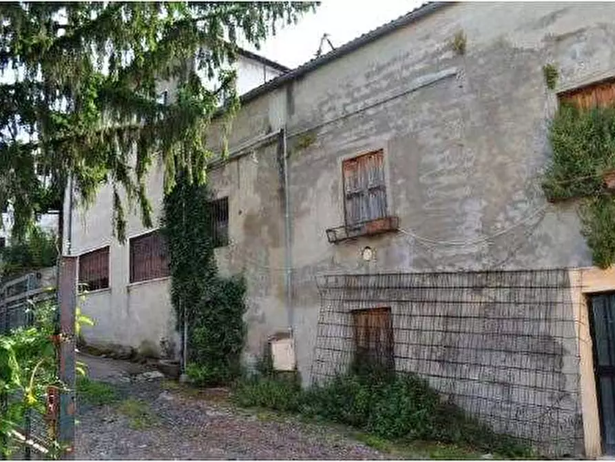 Immagine 11 di Negozio in vendita  in Via Roma 77 a Roncà
