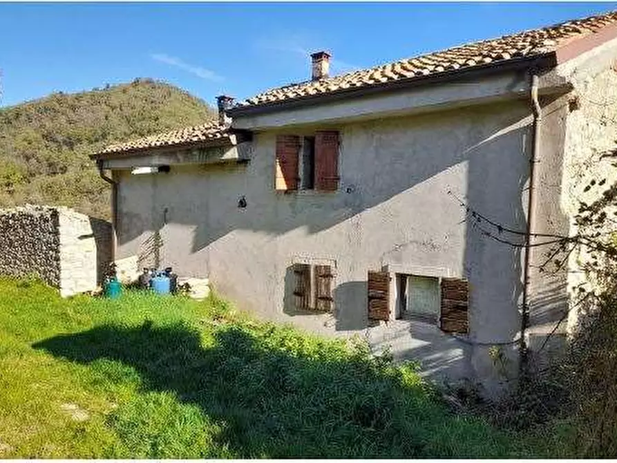 Immagine 3 di Porzione di casa in vendita  in Località Moie a Caprino Veronese