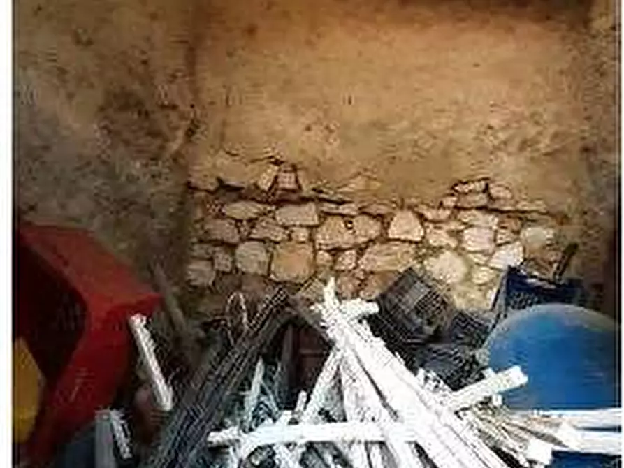 Immagine 21 di Porzione di casa in vendita  in Località Moie a Caprino Veronese