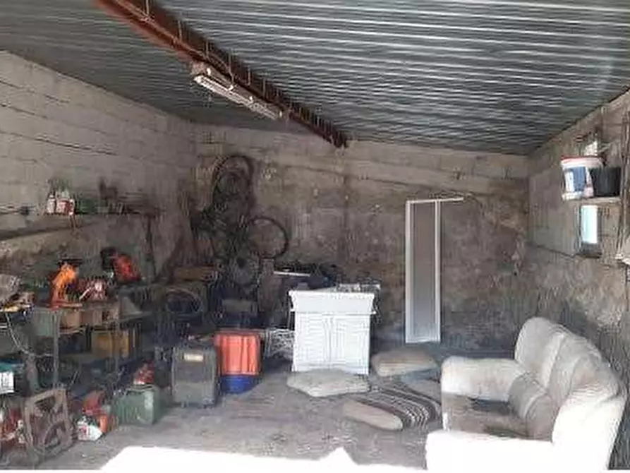 Immagine 25 di Porzione di casa in vendita  in Località Moie a Caprino Veronese
