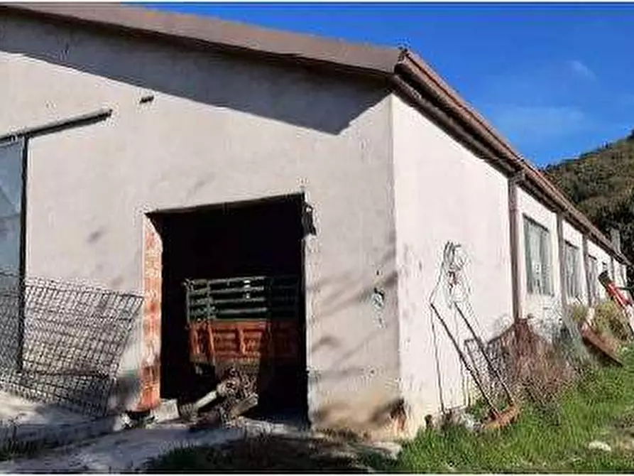 Immagine 28 di Porzione di casa in vendita  in Località Moie a Caprino Veronese