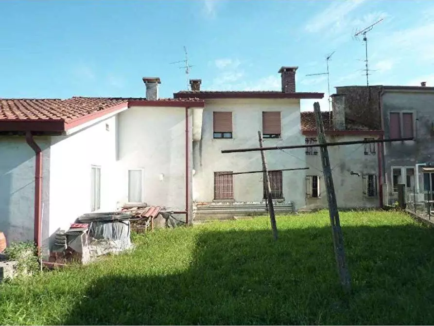 Immagine 15 di Porzione di casa in vendita  in Via Caseggiato  18/B - 20 a Boschi Sant'anna