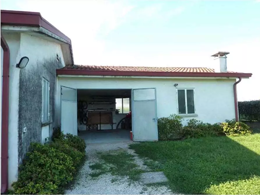 Immagine 11 di Porzione di casa in vendita  in Via Caseggiato  18/B - 20 a Boschi Sant'anna