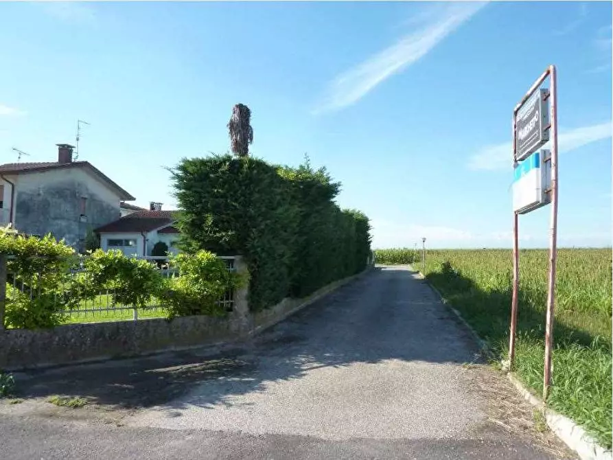 Immagine 3 di Porzione di casa in vendita  in Via Caseggiato  18/B - 20 a Boschi Sant'anna