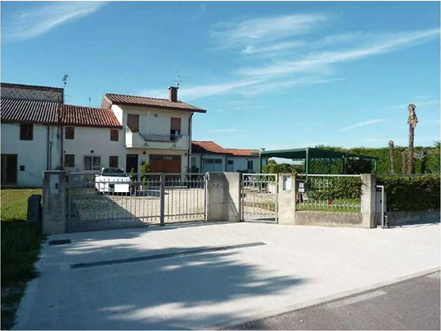 Immagine 1 di Porzione di casa in vendita  in Via Caseggiato  18/B - 20 a Boschi Sant'anna
