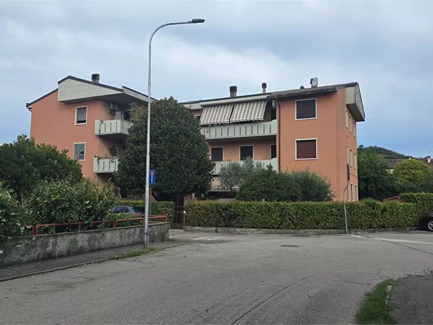 Immagine 1 di Appartamento in vendita  in Via Tevere 7 a Montebello Vicentino