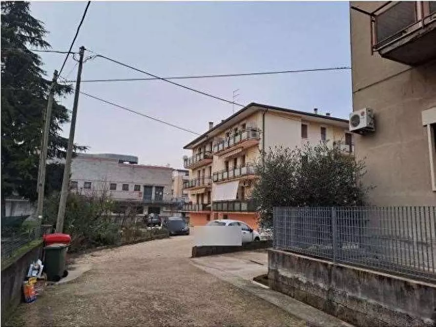 Immagine 1 di Appartamento in vendita  in Via Stadio 21 a Chiampo