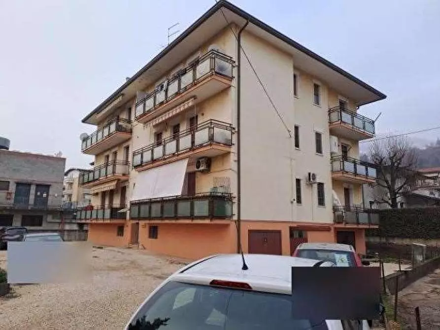 Immagine 2 di Appartamento in vendita  in Via Stadio 21 a Chiampo