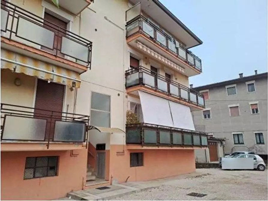 Immagine 3 di Appartamento in vendita  in Via Stadio 21 a Chiampo