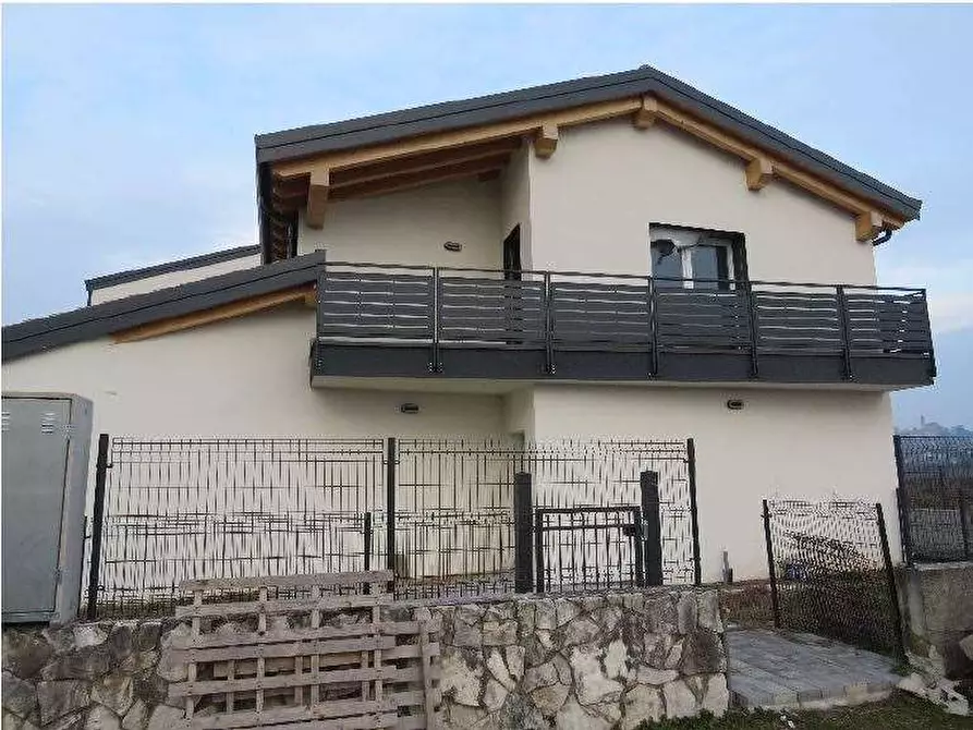 Immagine 3 di Appartamento in vendita  in Via Vaghetto snc a Lavagno