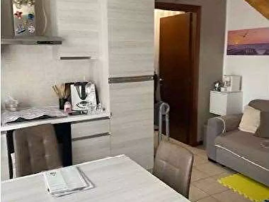 Immagine 9 di Appartamento in vendita  in Via mazzini 3 a Castelnuovo Del Garda