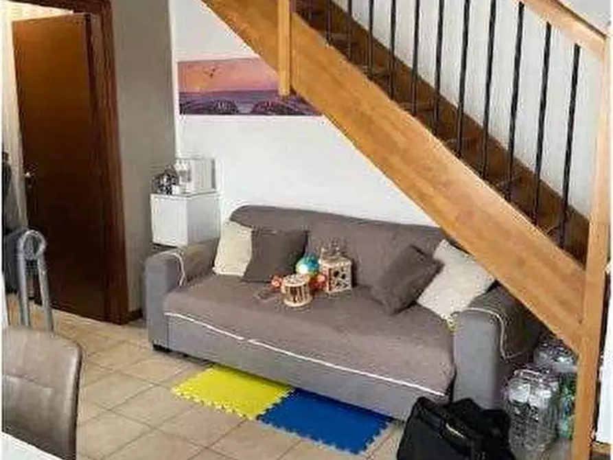 Immagine 10 di Appartamento in vendita  in Via mazzini 3 a Castelnuovo Del Garda