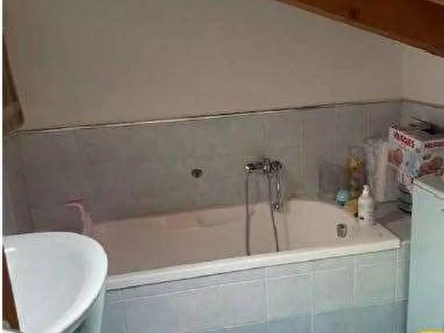 Immagine 20 di Appartamento in vendita  in Via mazzini 3 a Castelnuovo Del Garda