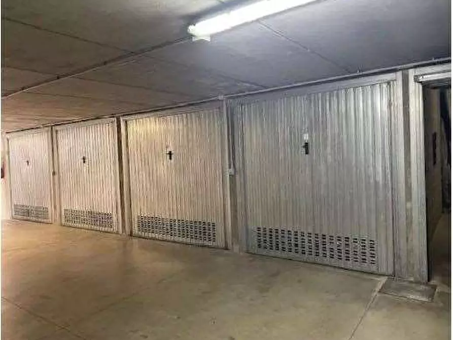 Immagine 23 di Appartamento in vendita  in Via mazzini 3 a Castelnuovo Del Garda