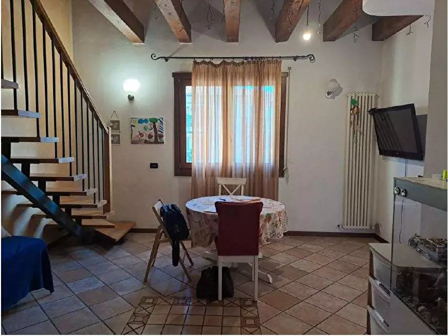 Immagine 6 di Appartamento in vendita  in Via Bortolo Eugenio Fina 103 a Vicenza