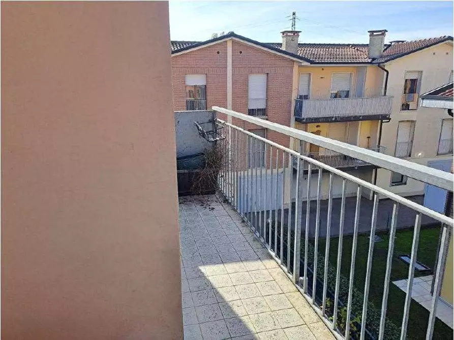 Immagine 19 di Appartamento in vendita  in Via Bortolo Eugenio Fina 103 a Vicenza