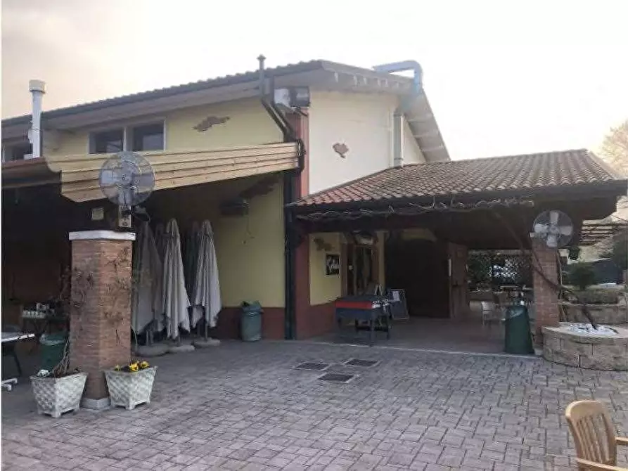 Immagine 19 di Rustico / casale in vendita  in Via Barbarago 9 a Sona