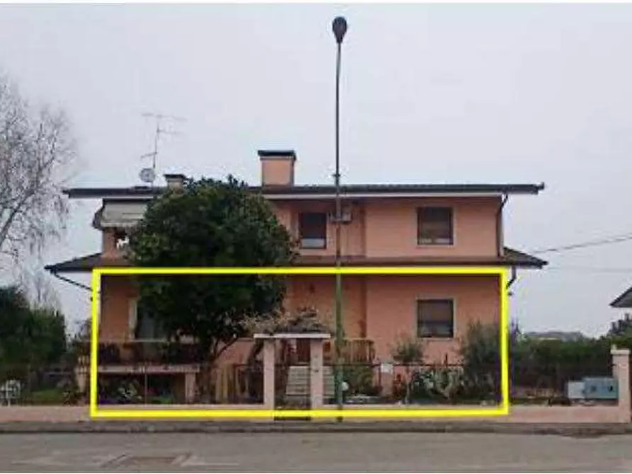 Immagine 1 di Appartamento in vendita  in Via Don Narciso Busti 12 a Zevio