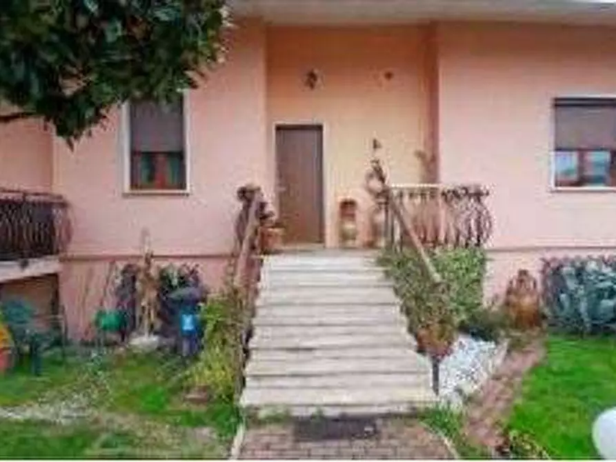 Immagine 4 di Appartamento in vendita  in Via Don Narciso Busti 12 a Zevio