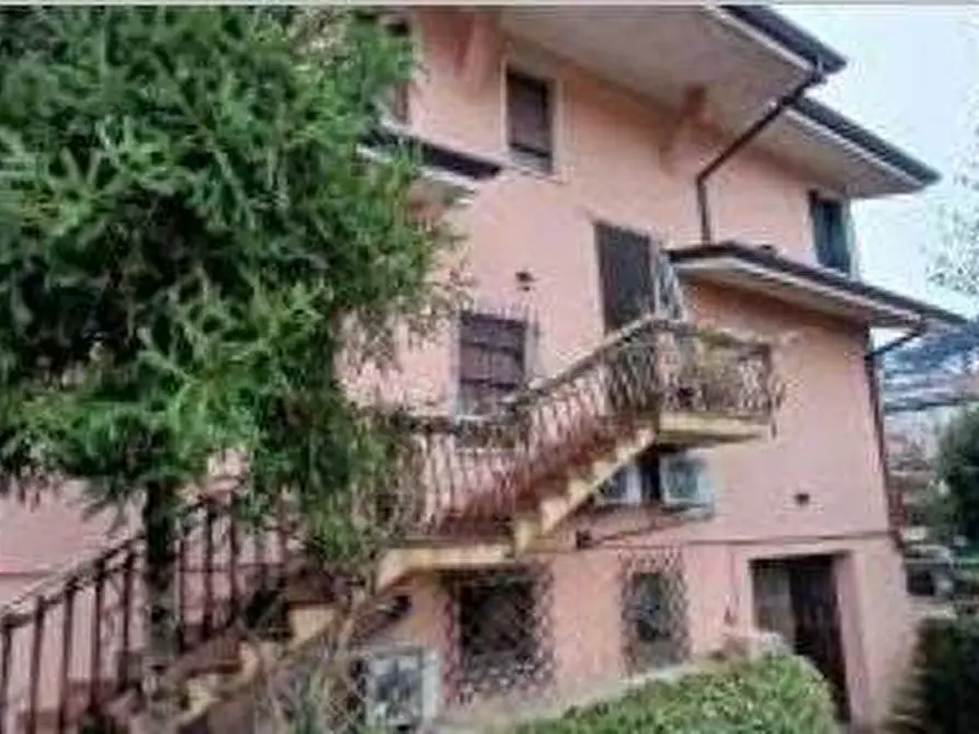Immagine 3 di Appartamento in vendita  in Via Don Narciso Busti 13 a Zevio