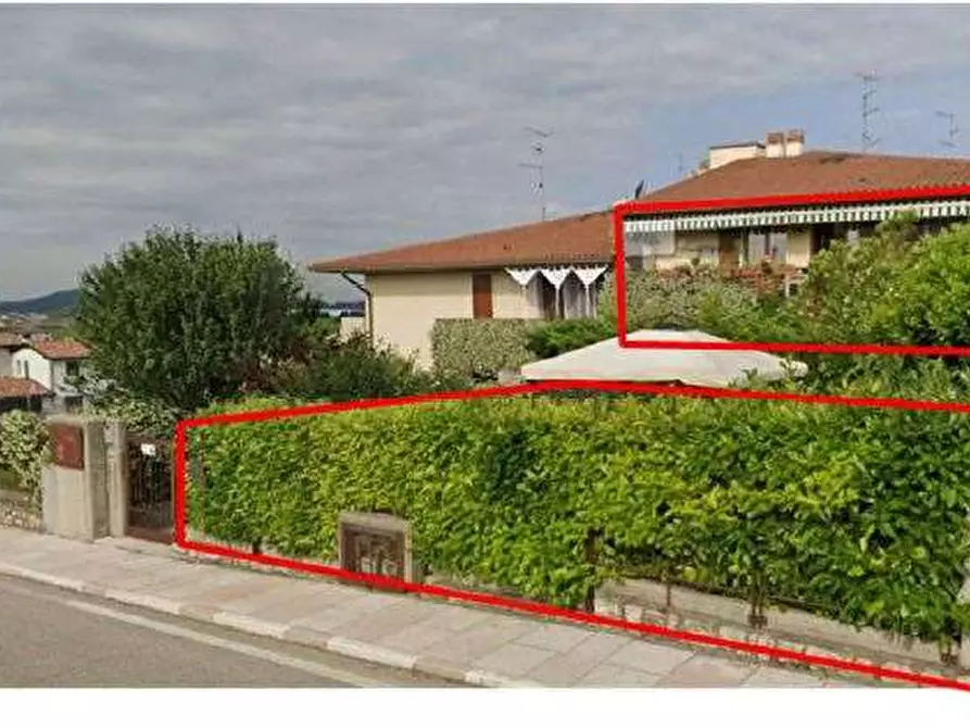 Immagine 1 di Appartamento in vendita  in Via Giare 694 a Sant'ambrogio Di Valpolicella