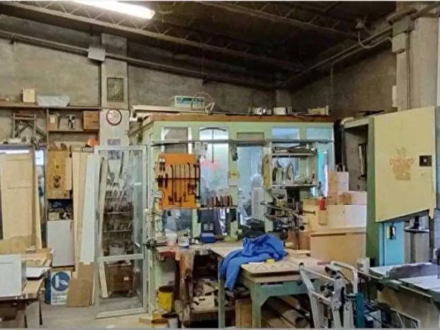 Immagine 6 di Laboratorio in vendita  in Via Federico Garofoli  180 a San Giovanni Lupatoto