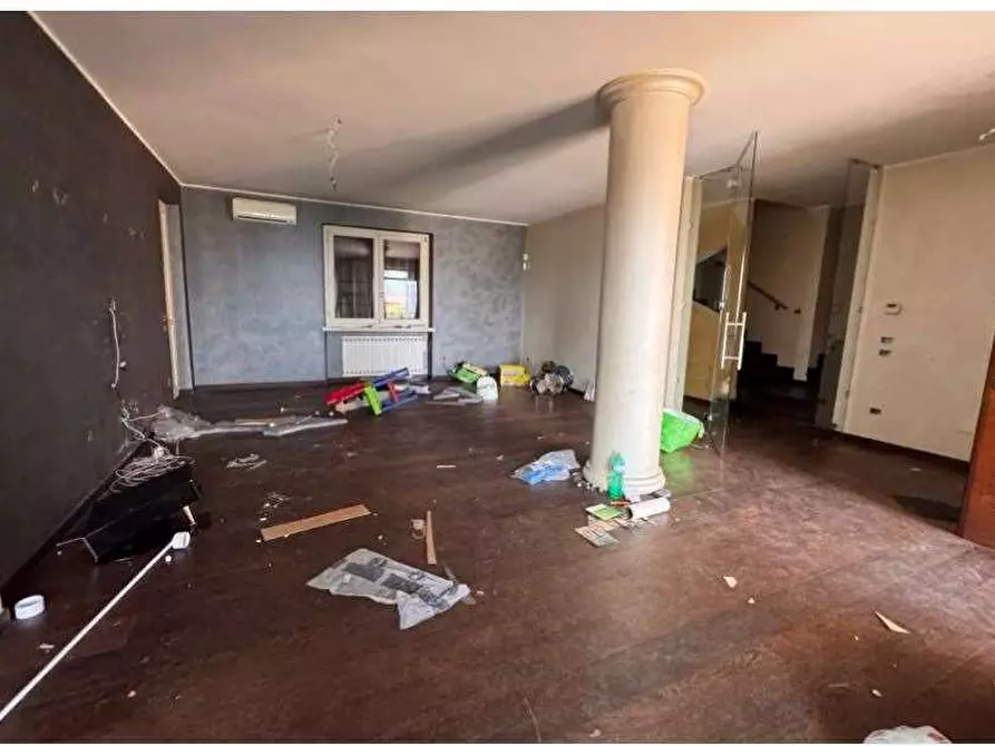 Immagine 13 di Villa in vendita  in Via Monte Baldo 10 a Lavagno