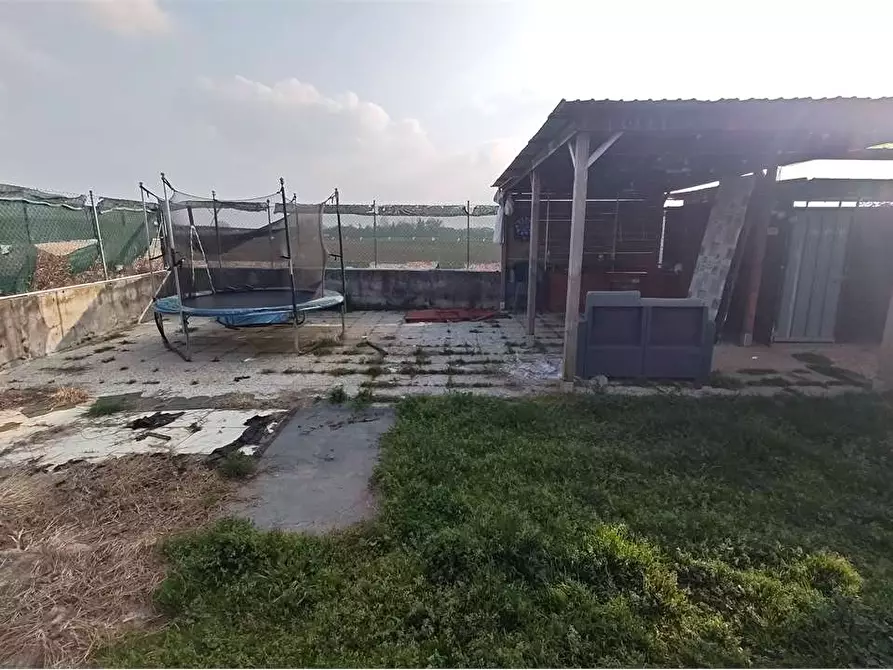 Immagine 50 di Porzione di casa in vendita  in Località Piombine  6 a Villafranca Di Verona