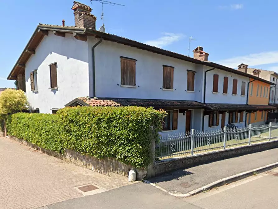 Immagine 1 di Appartamento in vendita  in Via Cavour a Montichiari