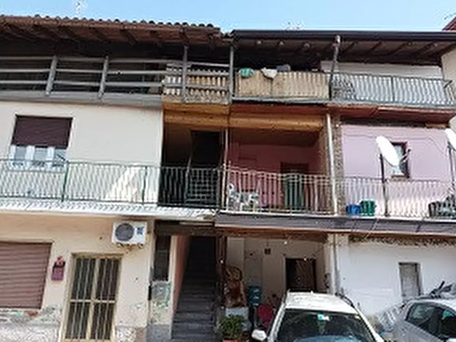 Immagine 1 di Appartamento in vendita  in Via Papa Giovanni XXIII a Pontirolo Nuovo